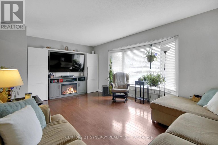 28283837/19-seabrooke-drive/glencairnhazeldean/ottawa/ontario/K2L2H8_8