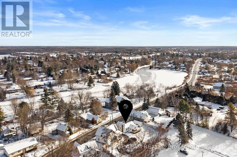 29187771/5584-manotick-main-street/manotick-village-manotick-estates/ottawa/ontario/K4M1A4_39