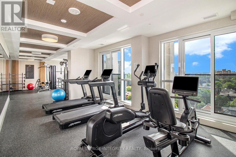 28832275/716-560-rideau-street/sandy-hill/ottawa/ontario/K1N0G3_17