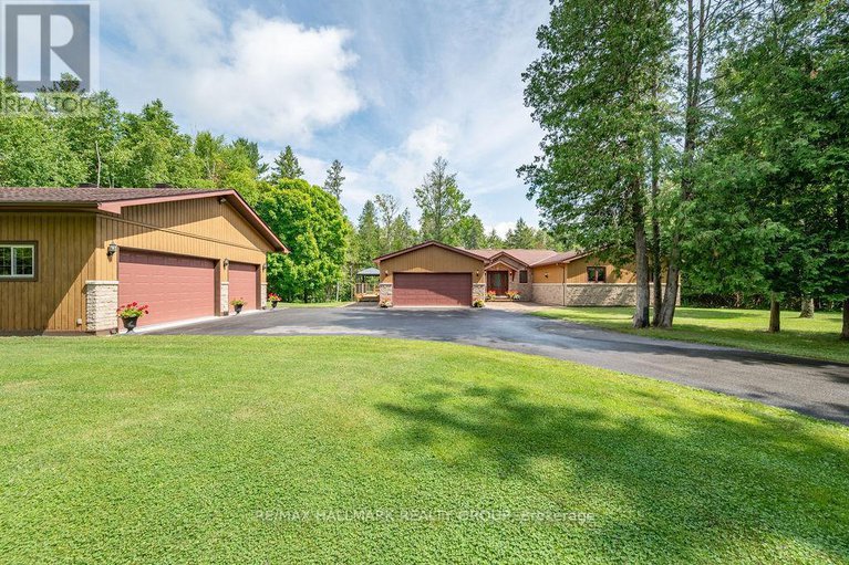 28550046/206-deerwood-drive/fitzroy-ward-south-west/ottawa/ontario/K0A2H0_1