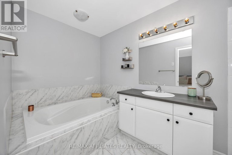 28568493/153-mattingly-way/riverside-southgloucester-glen/ottawa/ontario/K4M0C5_21