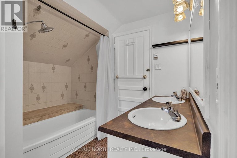 28999463/501-edgeworth-avenue/woodroffe/ottawa/ontario/K2B5L2_26