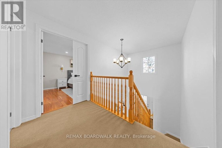 29650202/1715-teakdale-avenue/chapel-hill/ottawa/ontario/K1C6M8_26