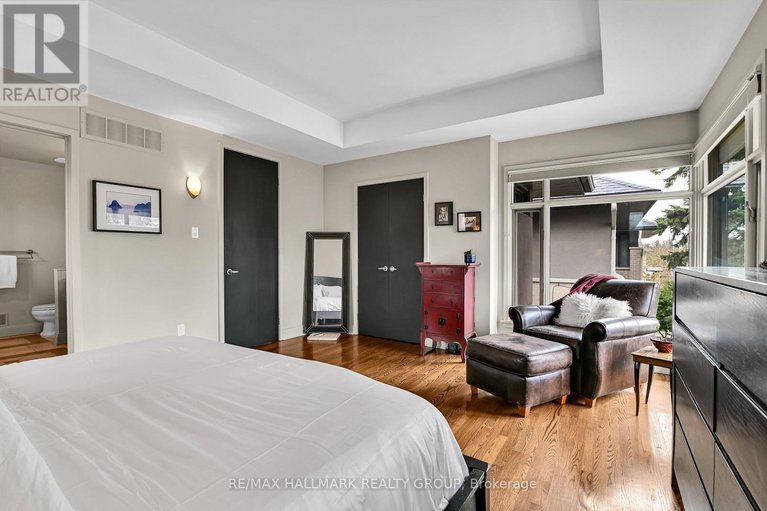 29674266/481-melbourne-avenue/mckellarhighland/ottawa/ontario/K2A1W4_16