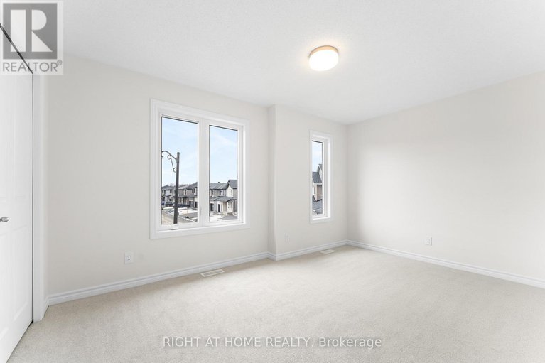 28522012/118-lumen-place/orleans-village/ottawa/ontario/K1W0S9_38