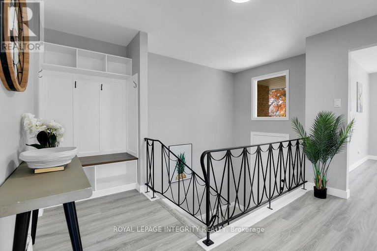 29079650/3-ashwick-court/craig-henrywoodvale/ottawa/ontario/K2G3S4_3