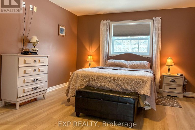 29296929/2296-eady-road/horton-twp/horton/ontario/K7V3Z8_19