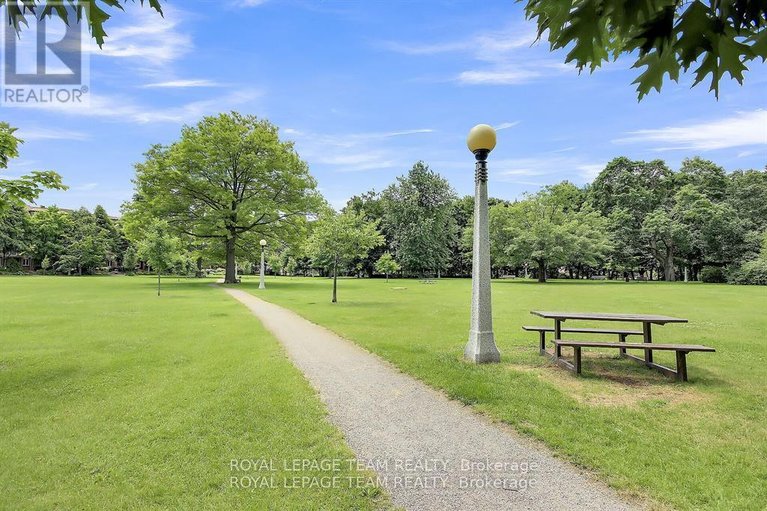 29612403/1104-131-wurtemburg-street/lower-town/ottawa/ontario/K1N1J2_40