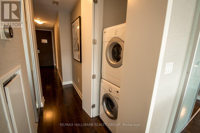 28805859/1402-111-champagne-avenue/west-centre-town/ottawa/ontario/K1S5V3_8