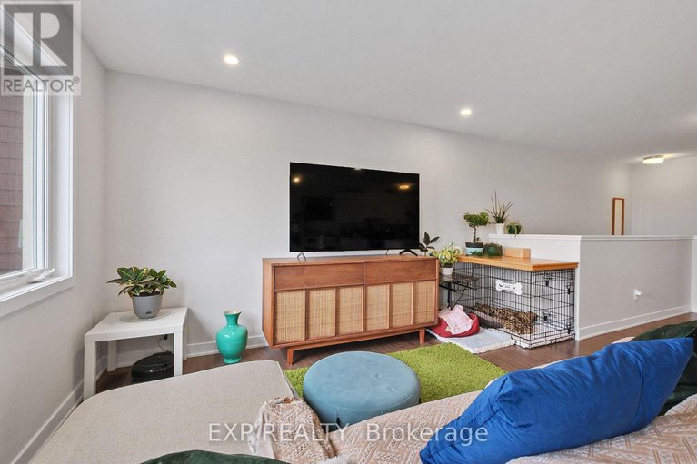 28611838/6323-perth-street/btwn-franktown-rd-fallowfield-rd/ottawa/ontario/K0A2Z0_23