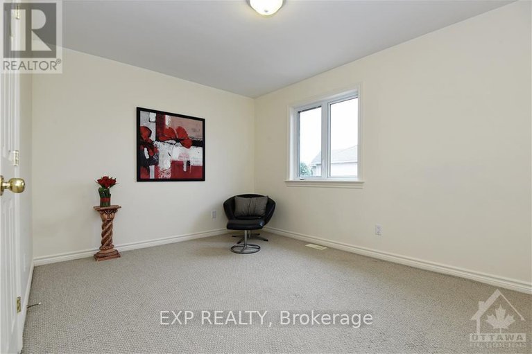 28669421/119-anfield-crescent/barrhaven-east/ottawa/ontario/K2G7B7_18