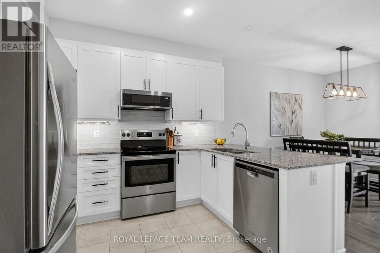 29645238/802-bascule-place/richmond/ottawa/ontario/K0A2Z0_13