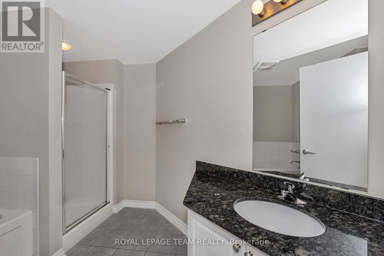28538040/1404-234-rideau-street/sandy-hill/ottawa/ontario/K1N0A9_24