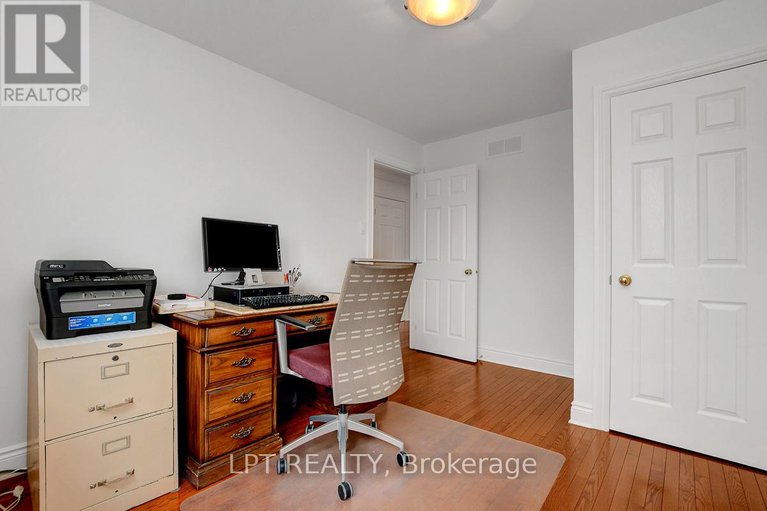 28311107/10a-ashburn-drive/borden-farmstewart-farmcarleton-heightsparkwood-hills/ottawa/ontario/K2E6N3_30