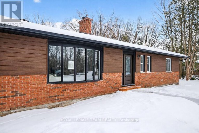 29396926/6636-marina-drive/manotick-south-to-roger-stevens/ottawa/ontario/K4M1B3_43
