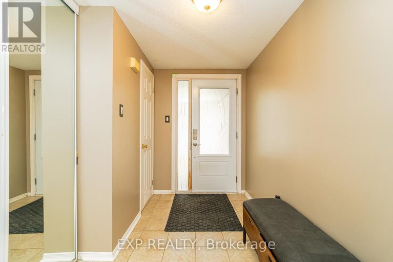 28912734/86-furlong-crescent/bridlewood/ottawa/ontario/K2M2H9_3