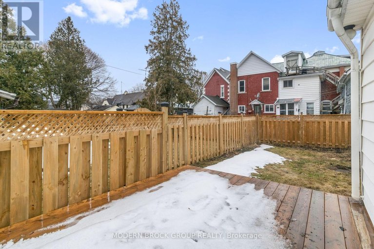 29541338/108-george-street/brockville/brockville/ontario/K6V3V9_36