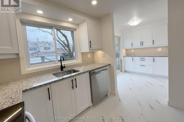 29093842/11-94-esterlawn-private/mckellar-heightsglabar-park/ottawa/ontario/K2A4C1_8