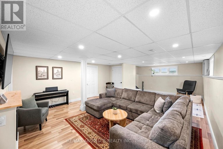 29612926/1877-russett-drive/mcnabbraeside-twps/mcnabbraeside/ontario/K7S3G8_14