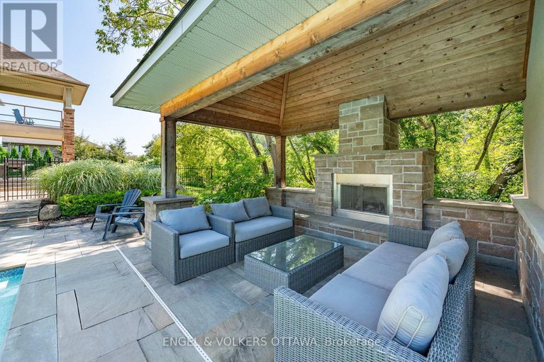 28474940/110-gray-willow-place/manotick-village-manotick-estates/ottawa/ontario/K4M0B3_40