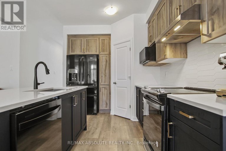 28623552/145-invention-boulevard/morgans-grantsouth-march/ottawa/ontario/K2W0L9_7
