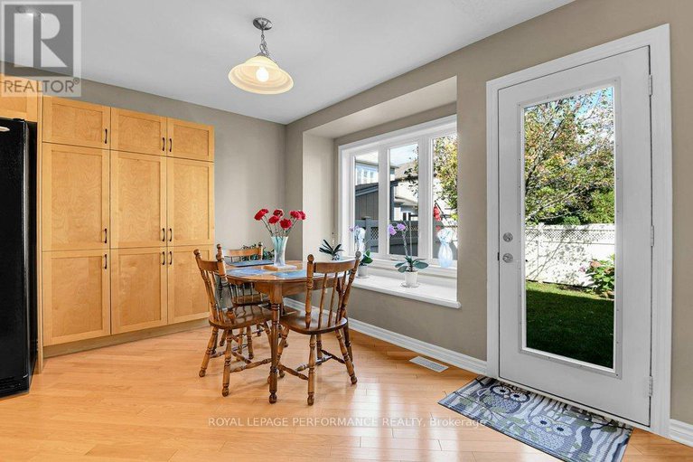 28983918/229-mistral-way/stittsville-north/ottawa/ontario/K2S0G7_16