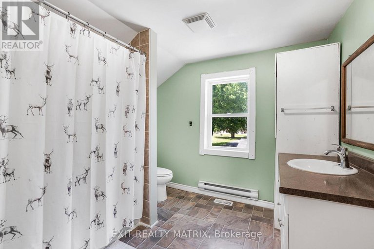 29071851/32-cockburn-street/north-stormont-finch-twp/north-stormont/ontario/K0C1G0_21