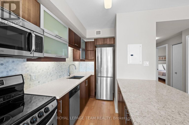 29285179/907-40-nepean-street/ottawa-centre/ottawa/ontario/K2P0X5_9
