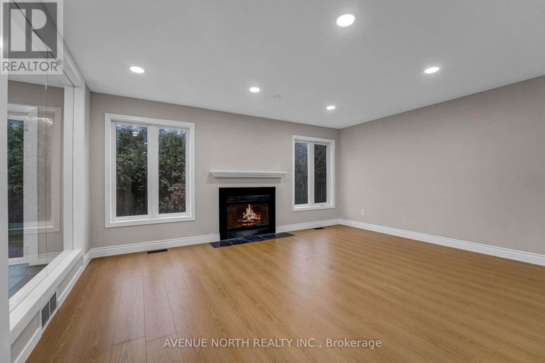 29622696/945-cahill-drive-w/hunt-club/ottawa/ontario/K1V2C3_7