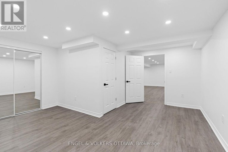 28924716/1375-trebla-way/greely/ottawa/ontario/K4P1E4_30