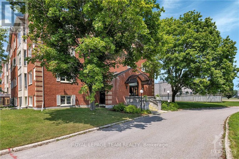 27610216/10-armstrong-drive-unit306/barrington/smiths-falls/ontario/K7A5H8_2