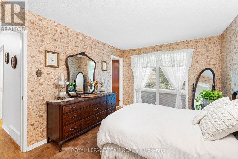 28883256/22-pellan-crescent/beaverbrook/ottawa/ontario/K2K1J5_16