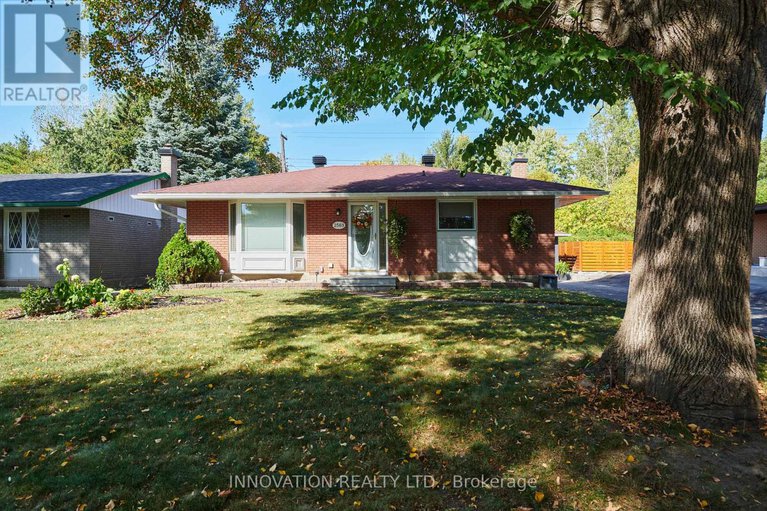 28969214/2569-hanlon-avenue/queensway-terrace-north/ottawa/ontario/K2B7X2_1