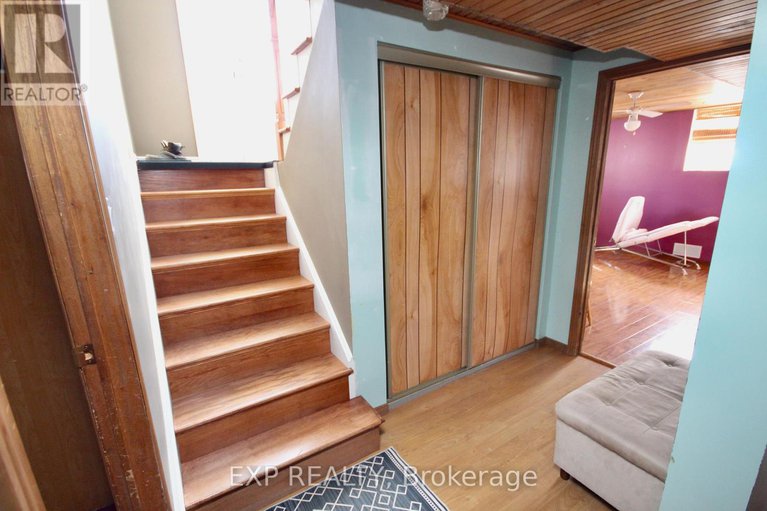 29422752/1059-flynn-avenue/kinburn/ottawa/ontario/K7S3G7_11