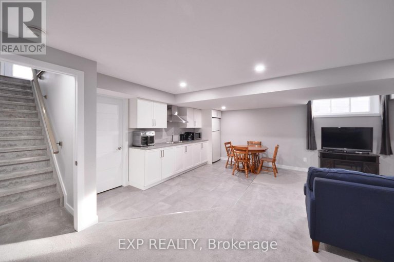 29674453/92-chateauguay-street/embrun/russell/ontario/K0A1W0_11