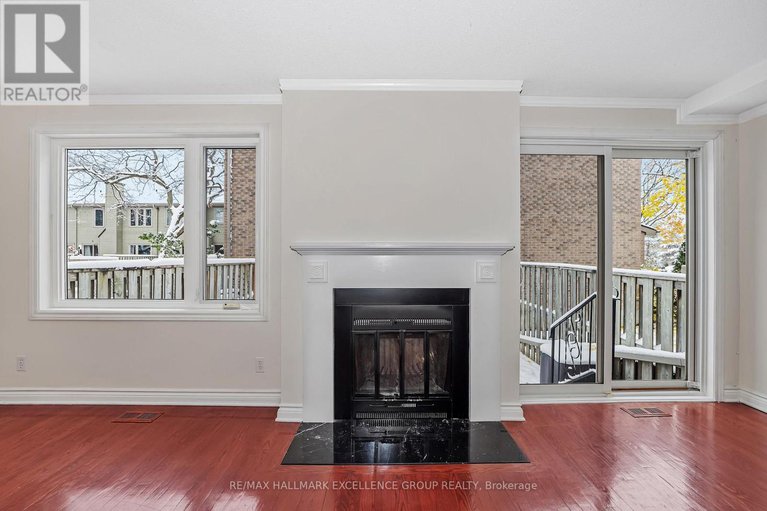 29093671/67-710-coronation-avenue/riverview-park/ottawa/ontario/K1G4G7_10