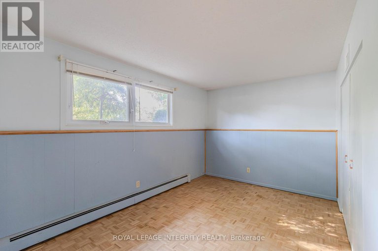 28882629/135-desmond-avenue/glencairnhazeldean/ottawa/ontario/K2L1E8_33
