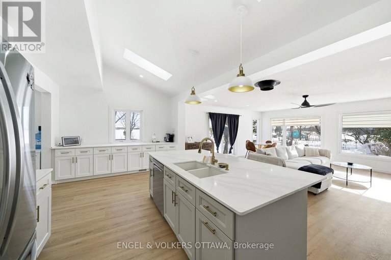 29565912/14120-county-road-13/north-stormont-finch-twp/north-stormont/ontario/K0A1R0_5