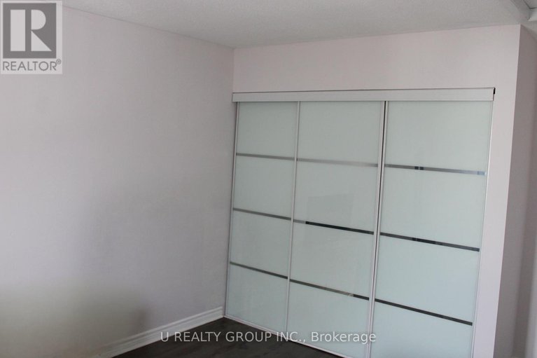 29408862/365-lefebvre-way/bilberry-creekqueenswood-heights/ottawa/ontario/K1E2W5_15