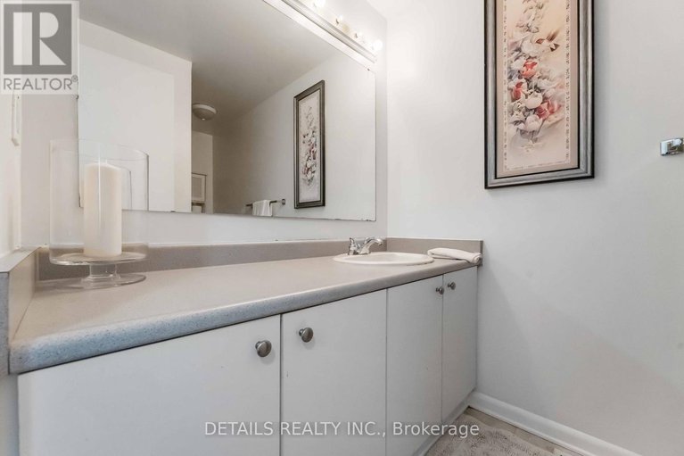 28770609/70-43-stokes-crescent/glencairnhazeldean/ottawa/ontario/K2L2Z5_19