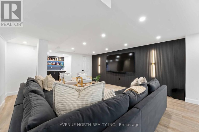 28812443/102-chancery-crescent/avalon-east/ottawa/ontario/K4A4N3_21
