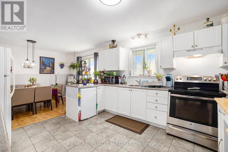 29090719/6208-renaud-road/mer-bleuebradley-estatesanderson-park/ottawa/ontario/K1W0L1_9