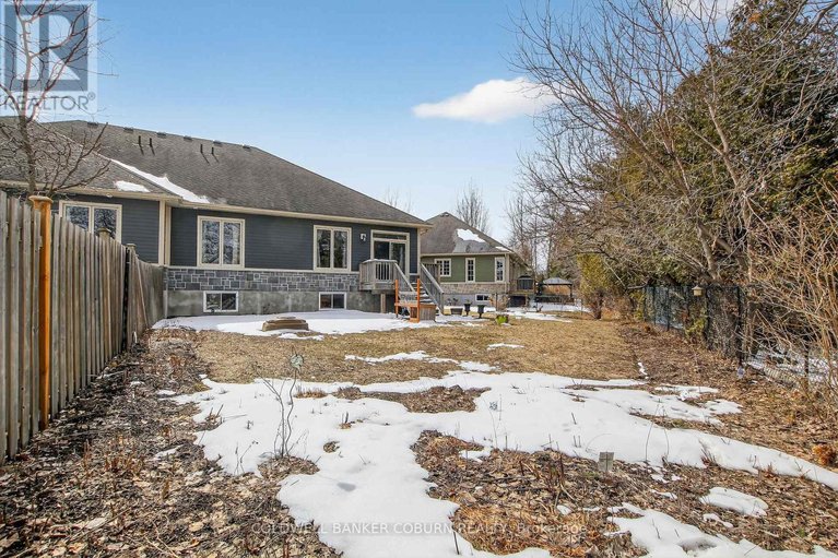 29527715/37-galens-way/kemptville/north-grenville/ontario/K0G1J0_29