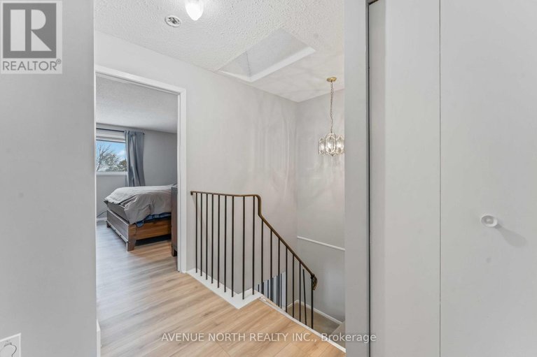 29188156/66-6467-natalie-way/chateauneuf/ottawa/ontario/K1C4Y3_18