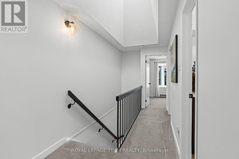 28691026/b-6501-bilberry-drive/convent-glen-north/ottawa/ontario/K1C4N4_32