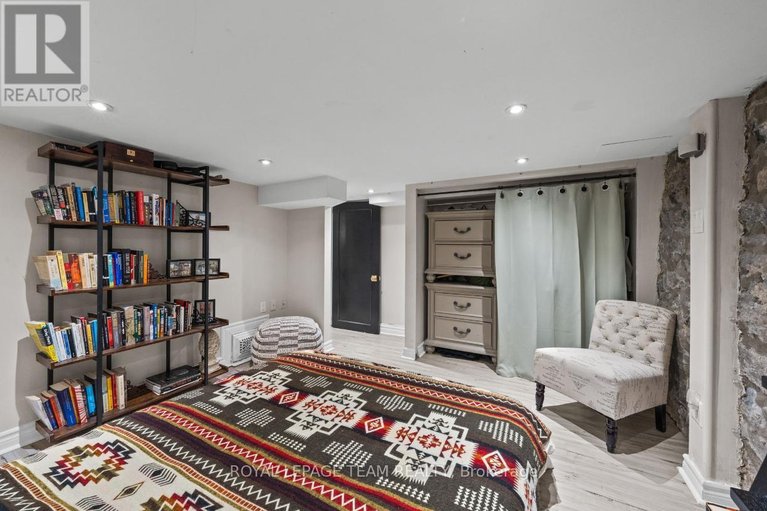 29603335/529-mcleod-street/ottawa-centre/ottawa/ontario/K1R5P9_36