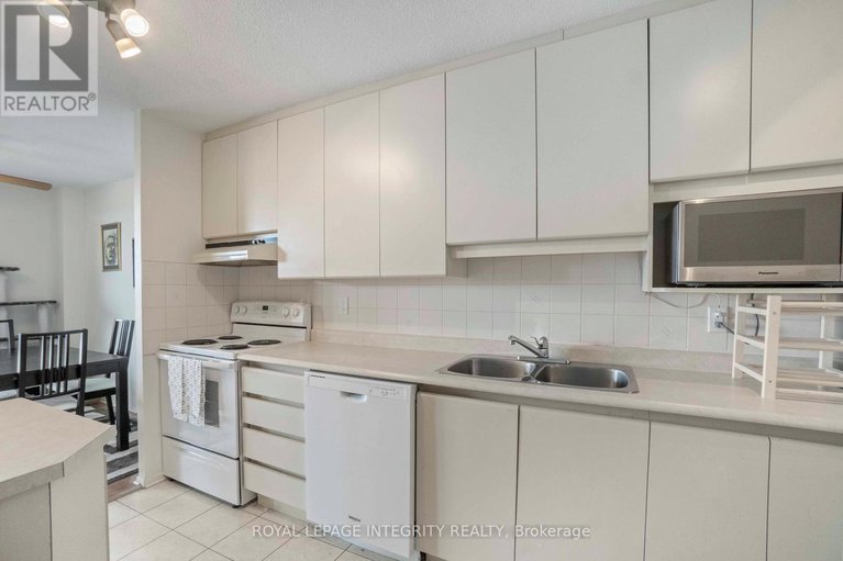 28620829/1003-1785-frobisher-lane/riverview-park/ottawa/ontario/K1G3T7_6