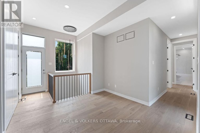 29426173/261-dovercourt-avenue/westborohampton-park/ottawa/ontario/K1Z5P5_18
