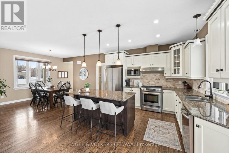 29679359/5579-lombardy-drive/osgoode/ottawa/ontario/K0A2W0_13