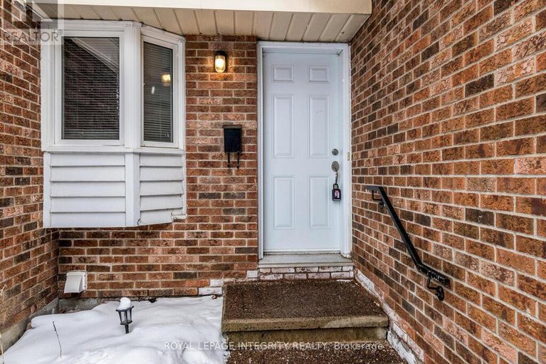 29282826/14-146-valley-stream-drive/leslie-park/ottawa/ontario/K2H9C6_3